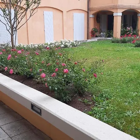 A Casa San Pietro - Bilocale Centro Storico - Cyclist-friendly * カステル・サン・ピエトロ・テルメ